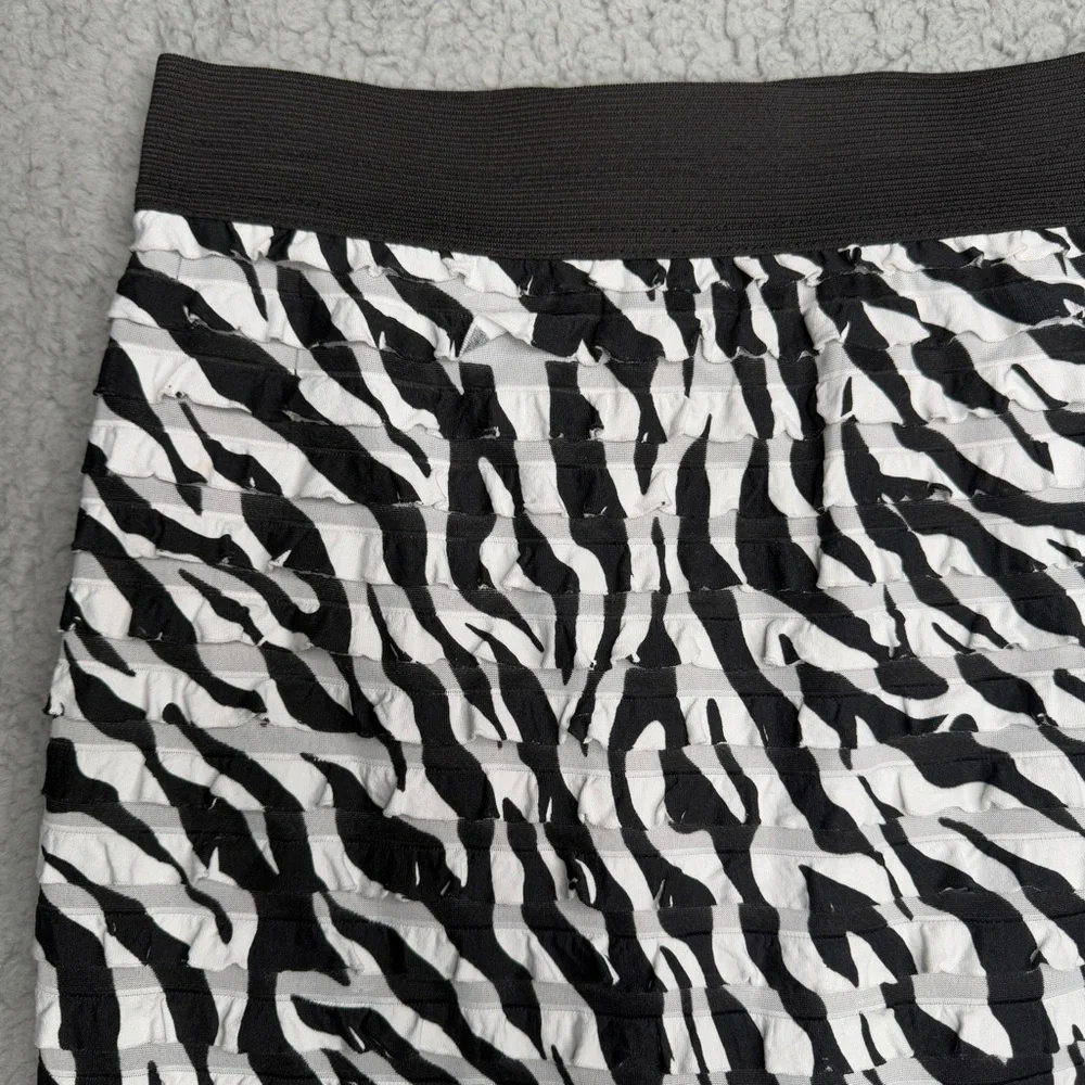 L8teR zebra print mini skirt black white ruched textured size M Y2K going out - Picture 3 of 7